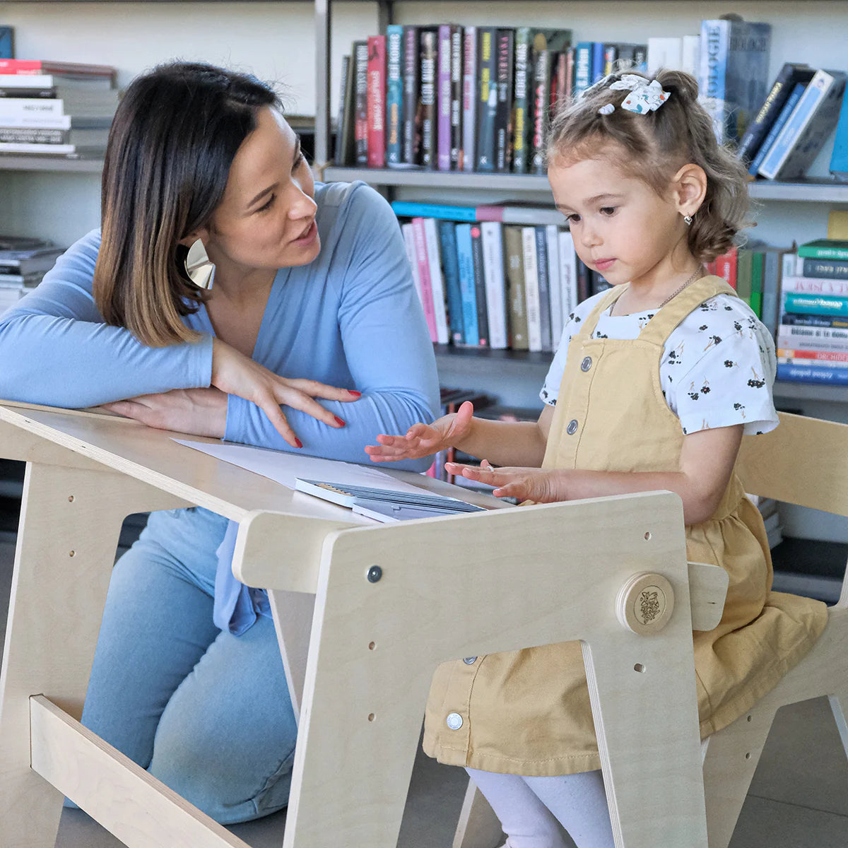 Mitwachsende Tisch und Stuhl für Kleinkinder - natur