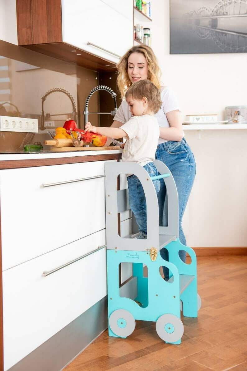 Auto Lernturm, Küchenhelfer, Learning Tower, Montessori Turm, wandelbar, mehrfarbig.