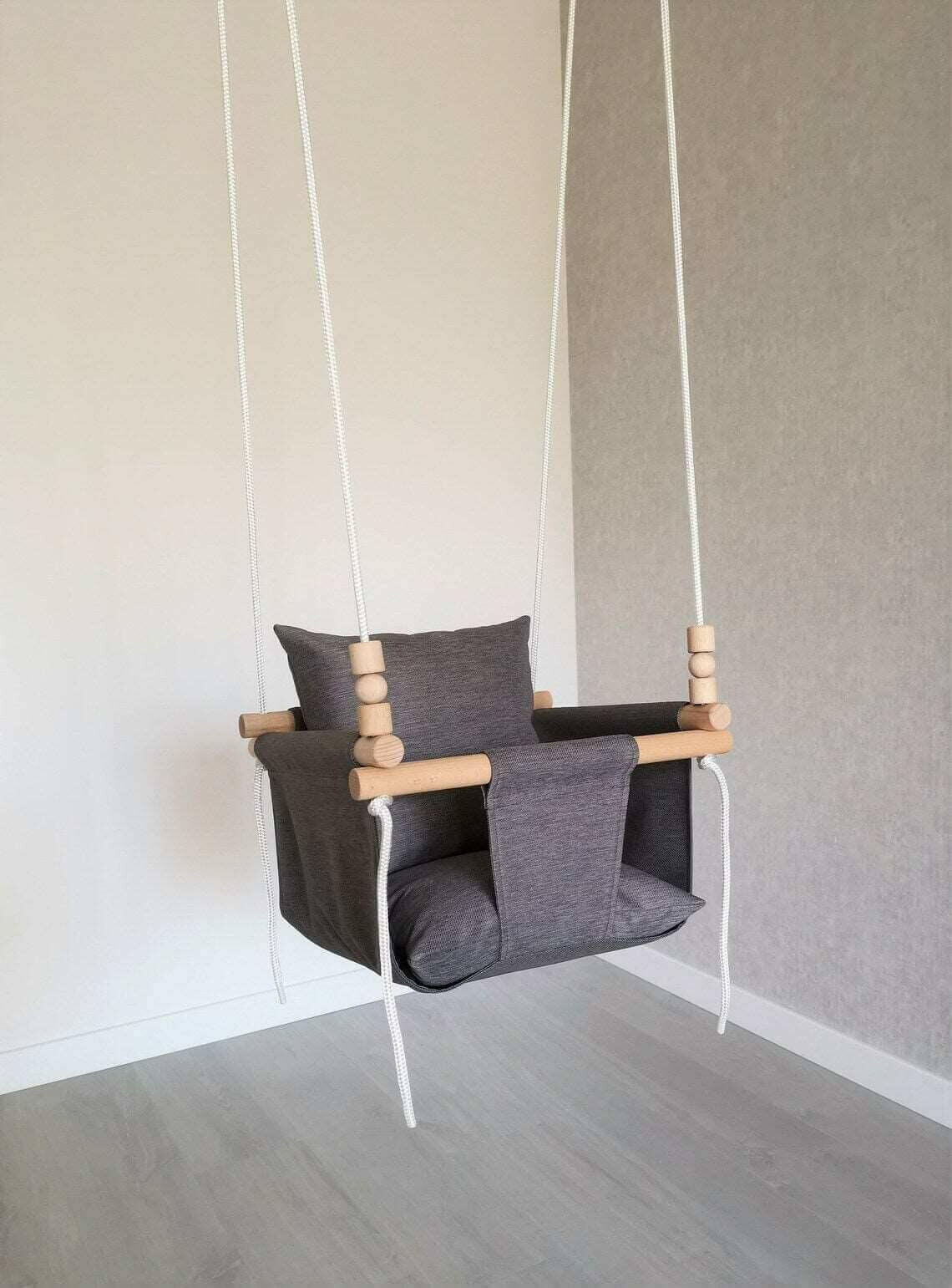Babyschaukel Baumwolle, dunkelgrau, niedrige Rückenlehne.