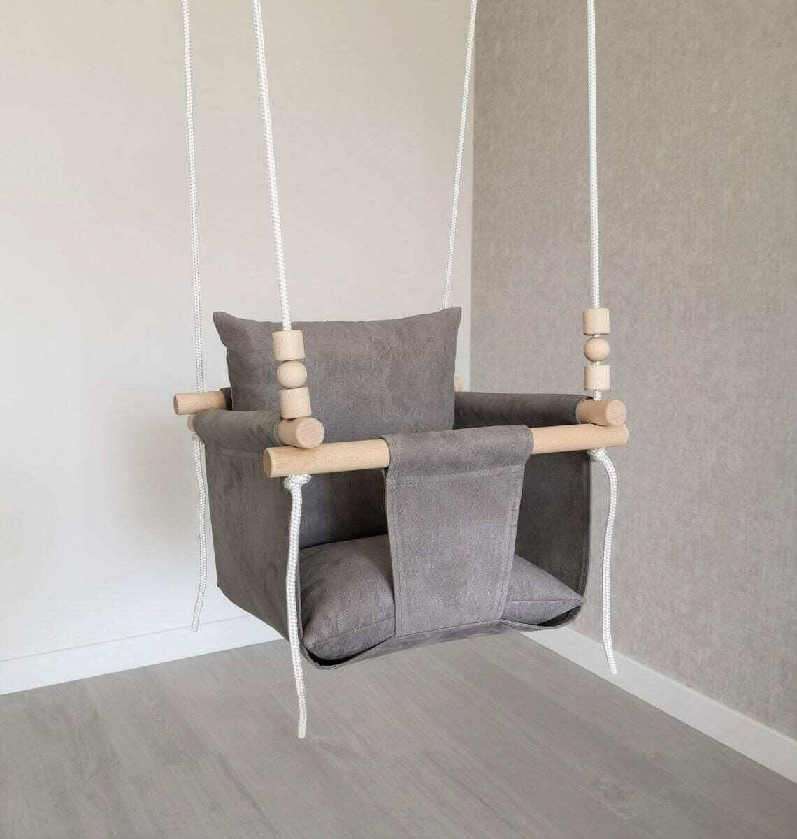 Babyschaukel NUBUCK, Grau, niedrige Rückenlehne.