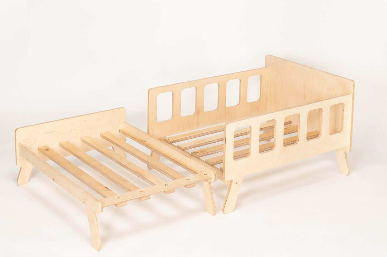 Flexibles Mitwachsendes Kinderbett, Montessori Babybett.