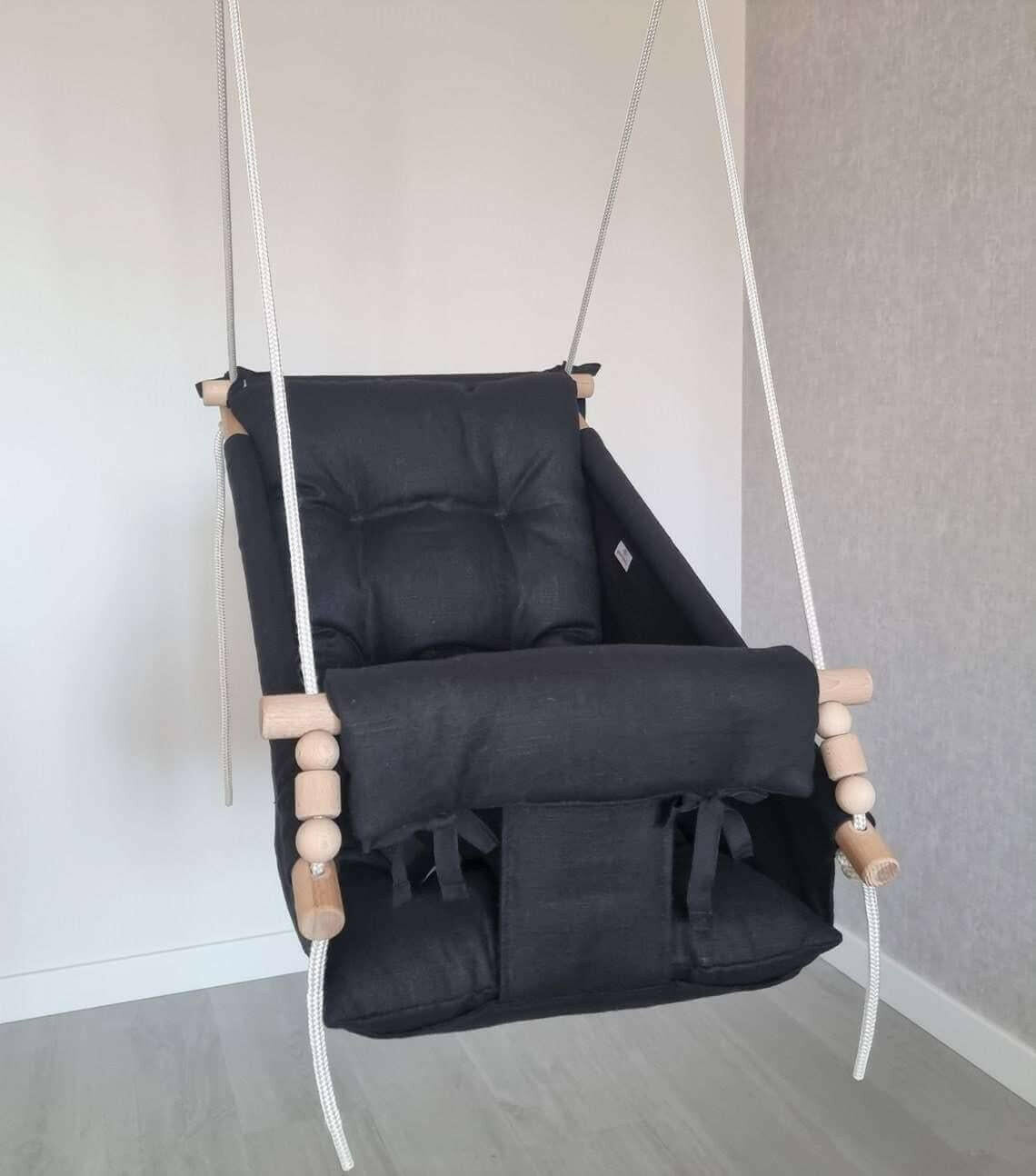 Große Babyschaukel Hängematte aus Leinen, schwarz.