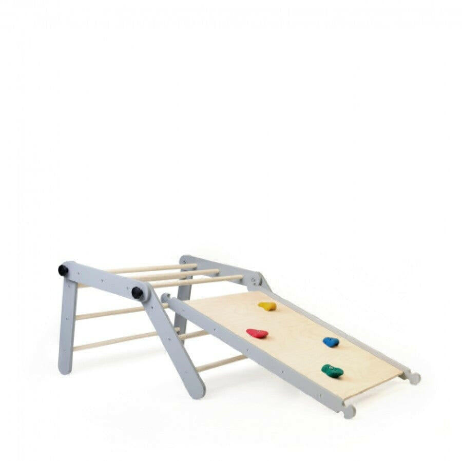 Kletterdreieck, Sprossenwand, Pikler Dreieck mit Rutsche.