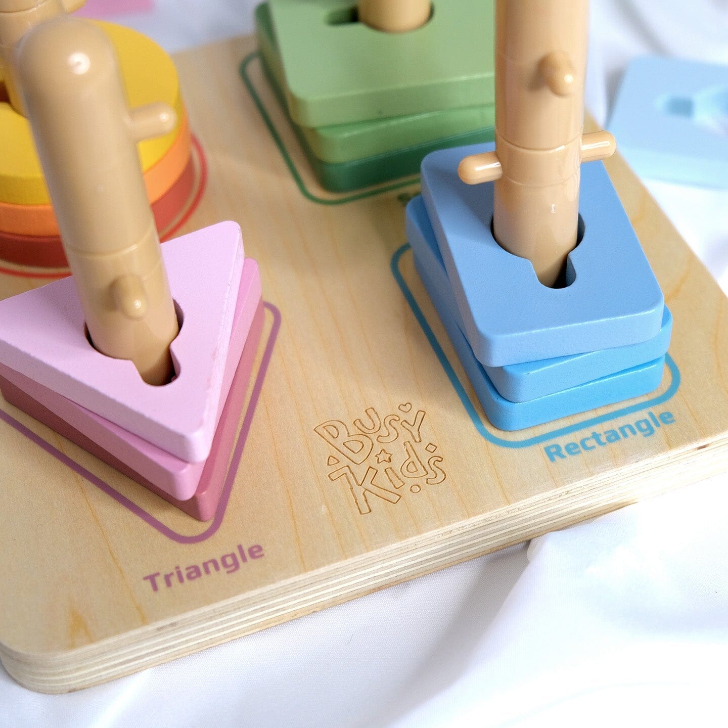 Montessori-Box für Kinder von 24 bis 36 Monaten.