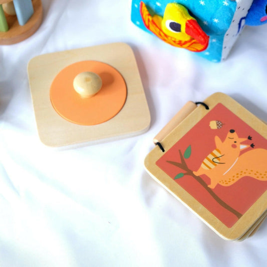 Montessori box for children from 6 to 12 months