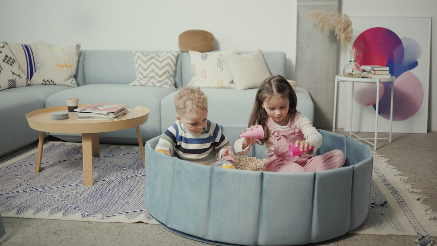 Flowfull® Indoor Würfel-Sandkasten SET (Becken + Holzwürfel).