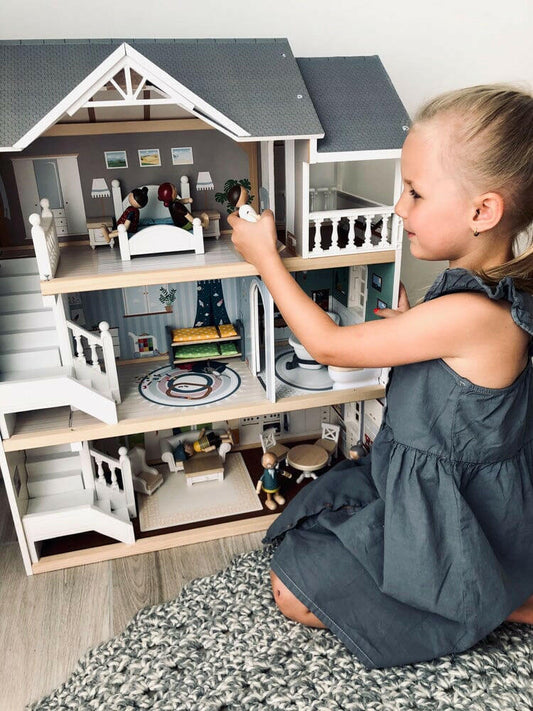 Dollhouse town villa