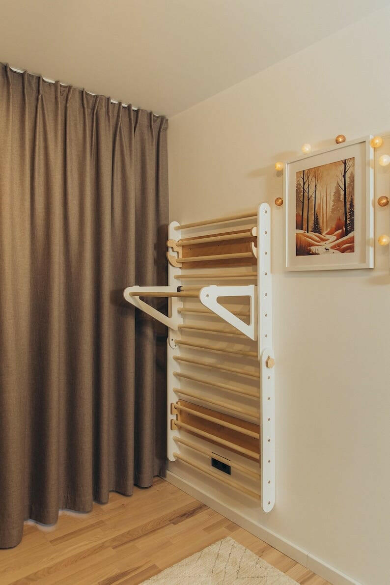 Sprossenwand & Kletterdreieck mit Rutsche, Pikler Dreieck.