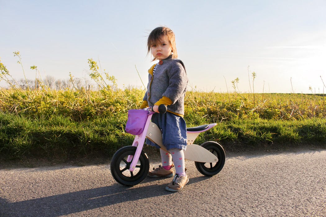 Holzlaufräder für Kinder: Der natürliche Weg zur Mobilität.