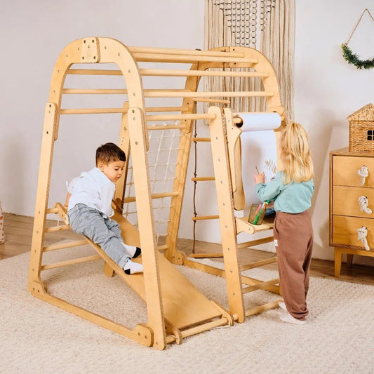 8in1 Indoor Spielplatz: Klettergerüst mit Kletternetz, Rutsche, Gymnastikringe, Hängende Leiter, Disc - Schaukel, Maltafel und Kinderstuhl – Beige - BesonderesHoch2