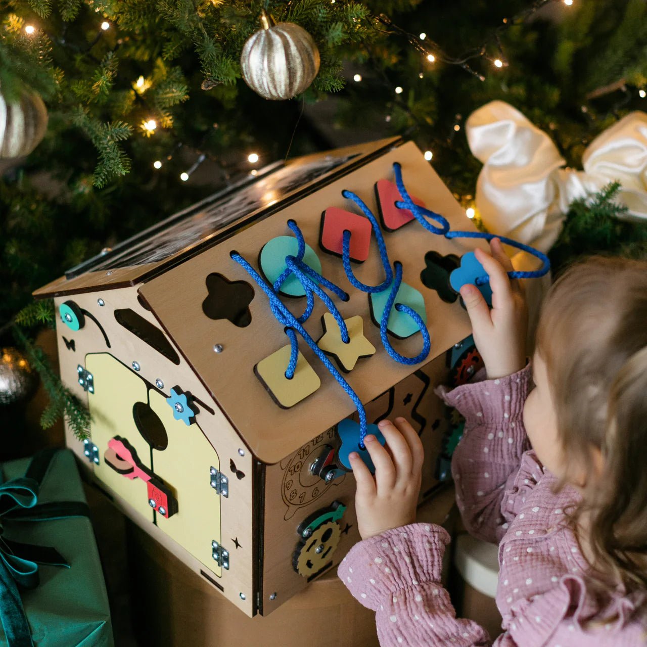 BusyBoard sensorisches Spielhaus Mini – Montessori Holzspielzeug mit über 20 Aktivitäten - BesonderesHoch2