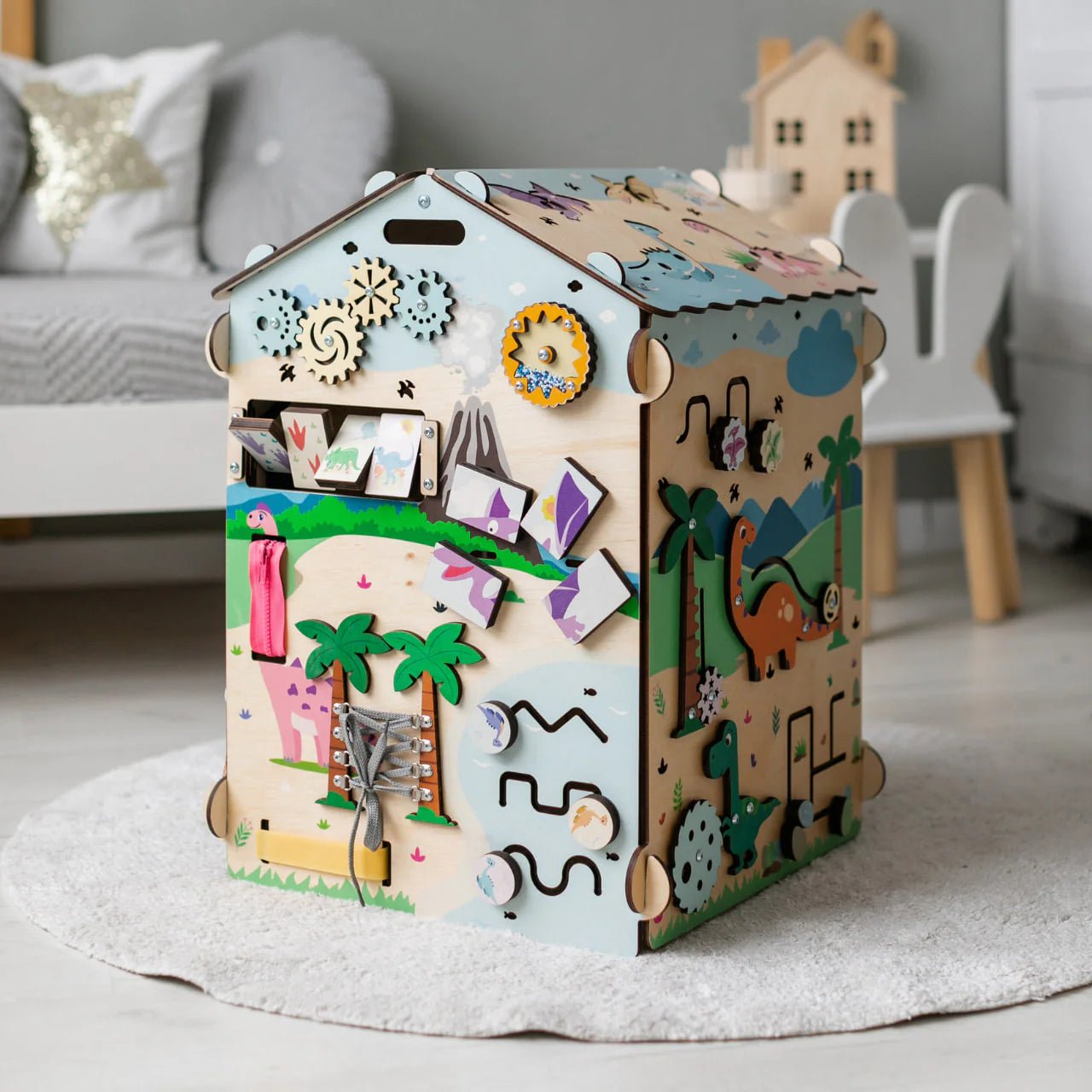 BusyBoard sensorisches Spielhaus Natura Pastell – Limitierte Montessori - Ausgabe mit über 30 Aktivitäten - BesonderesHoch2