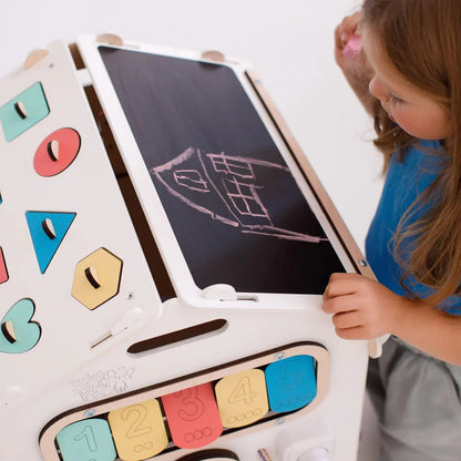 BusyBoard sensorisches Spielhaus Weiß – Montessori Holzspielzeug mit über 30 Aktivitäten - BesonderesHoch2