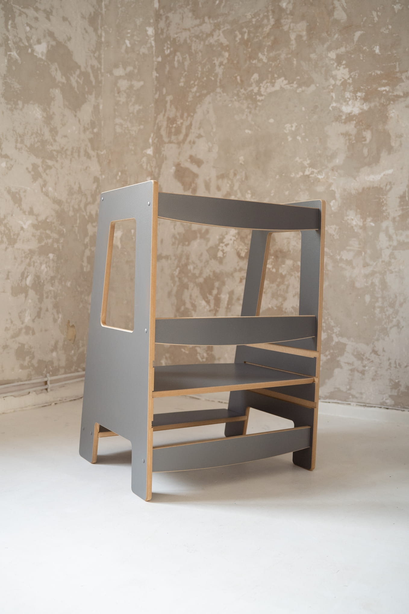 DOUBLE Montessori Lernturm in Grau für zwei Kinder als Kitchen Helper aus Holz