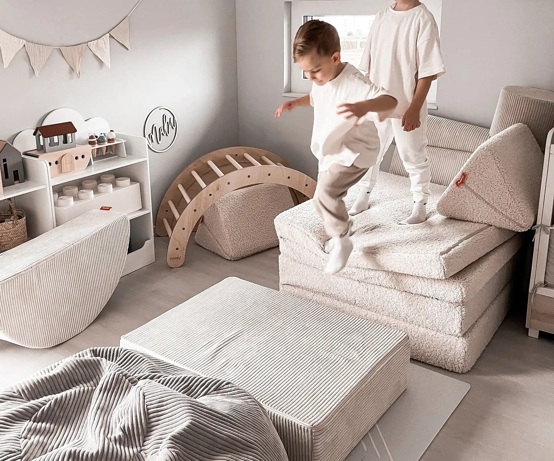 Funzy Hüpfpolster - BesonderesHoch2