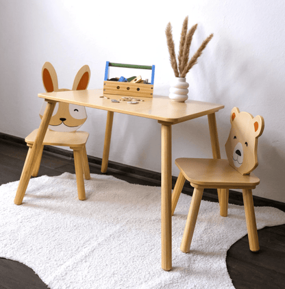 Kindertisch mit 2 Stühlen - BesonderesHoch2