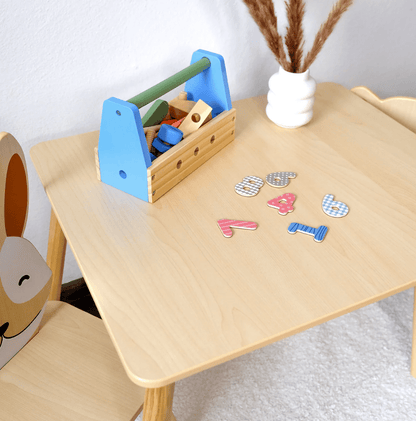 Kindertisch mit 2 Stühlen - BesonderesHoch2