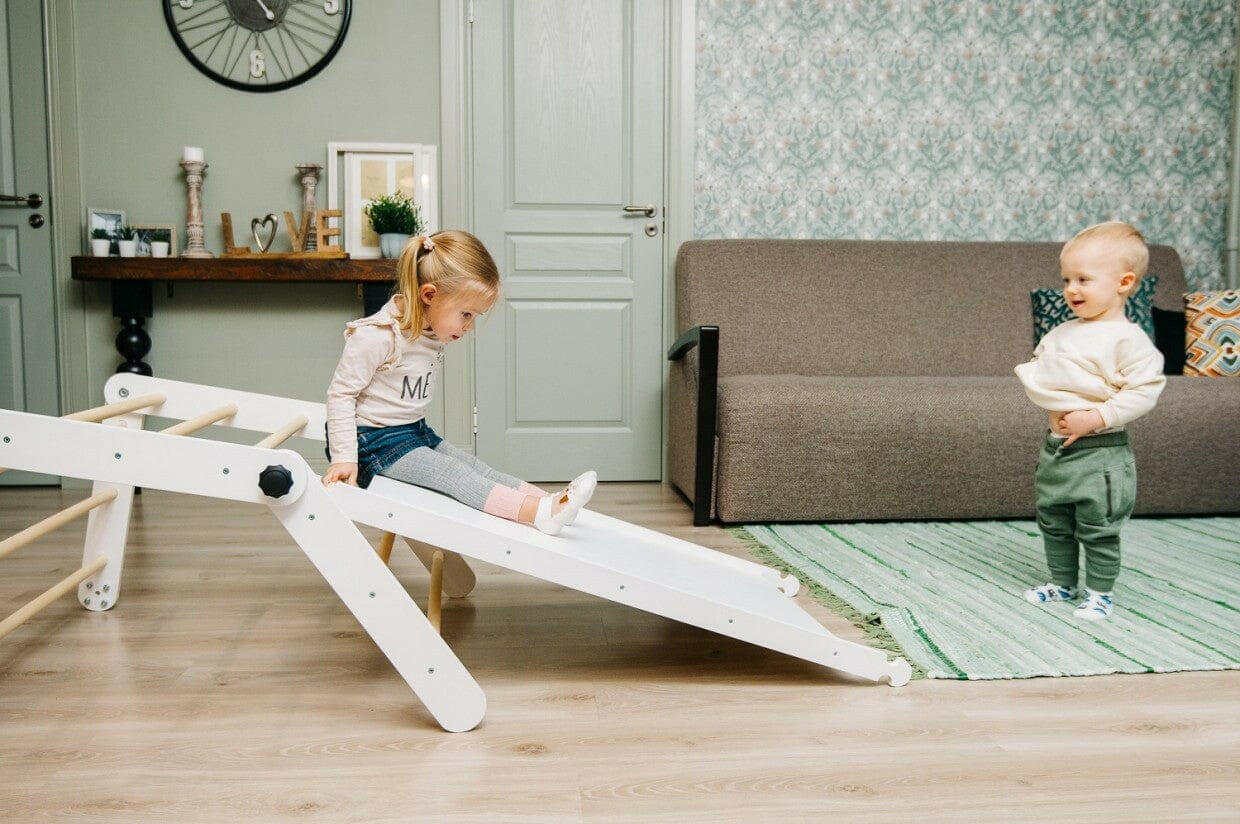 Kletterdreieck, Sprossenwand, Pikler Dreieck mit Rutsche - BesonderesHoch2