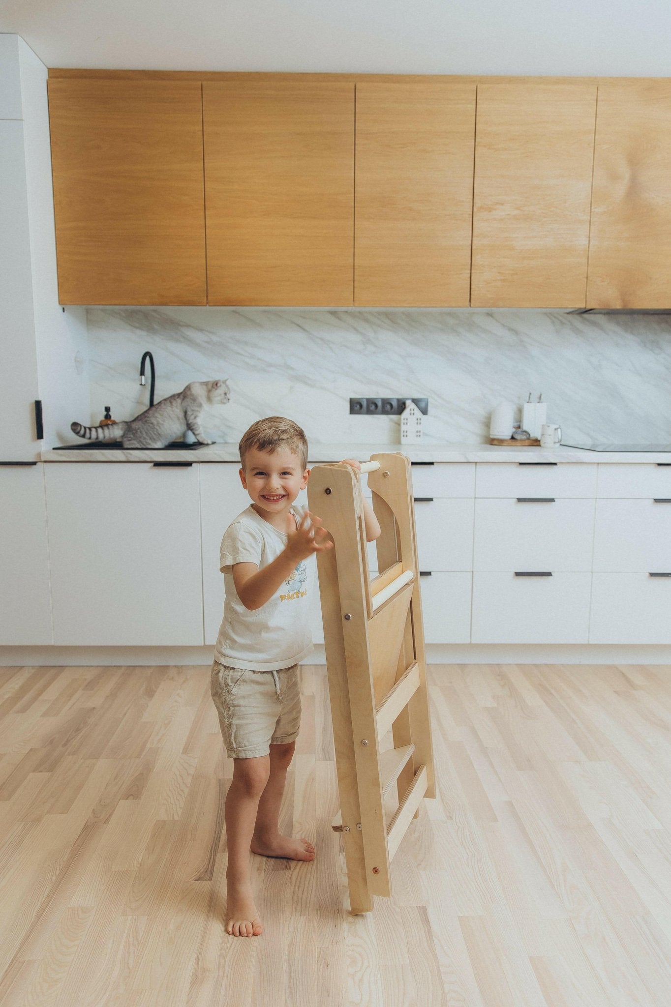 Lernturm klappbar, Küchenturm, Learning Tower, Montessori Turm - BesonderesHoch2