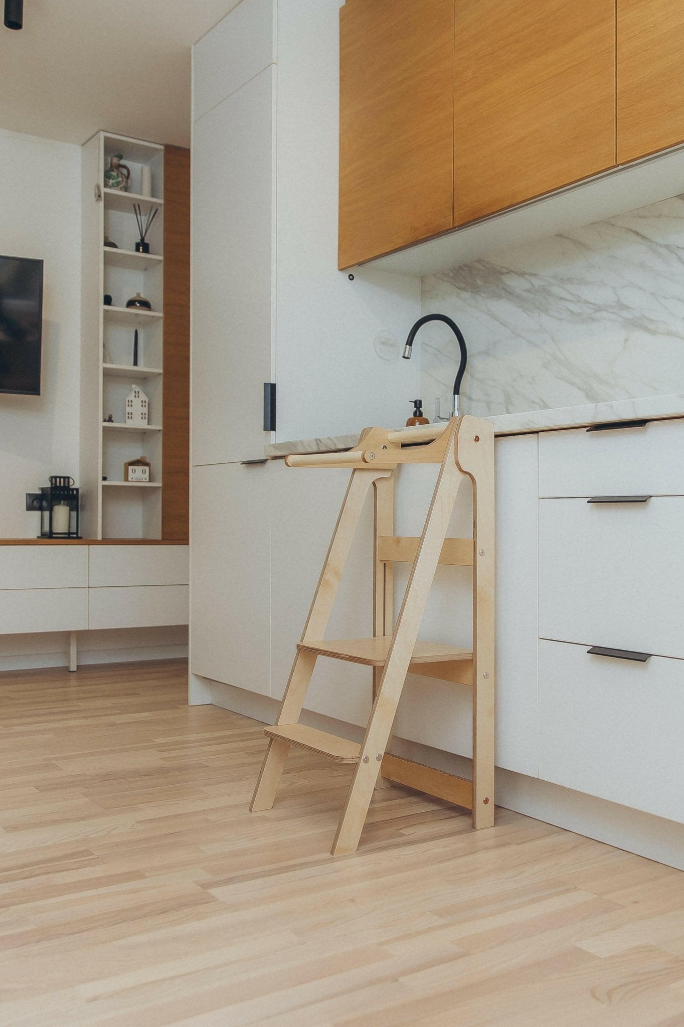 Lernturm klappbar, Küchenturm, Learning Tower, Montessori Turm - BesonderesHoch2