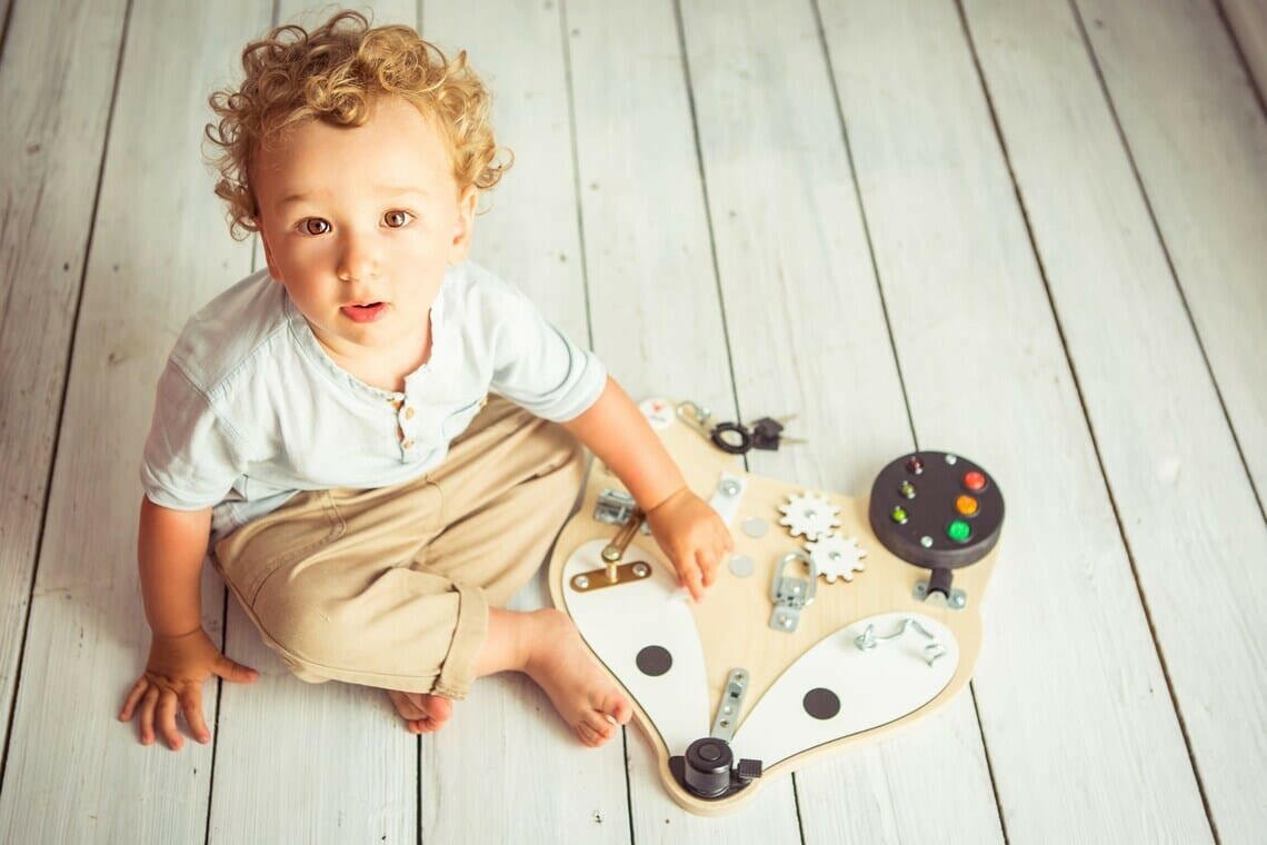 Montessori Busy Board Activity Board Motorikbrett Holz, Fuchskopf - BesonderesHoch2