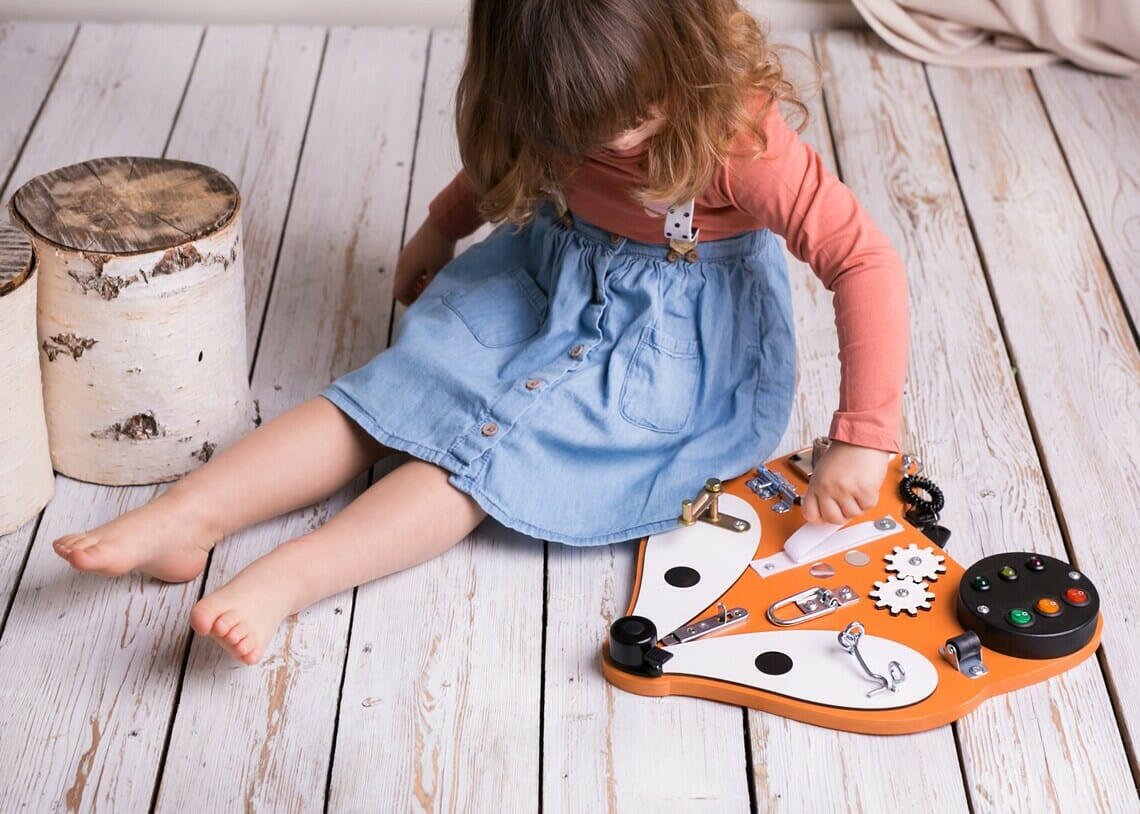Montessori Busy Board Activity Board Motorikbrett Holz, Fuchskopf - BesonderesHoch2