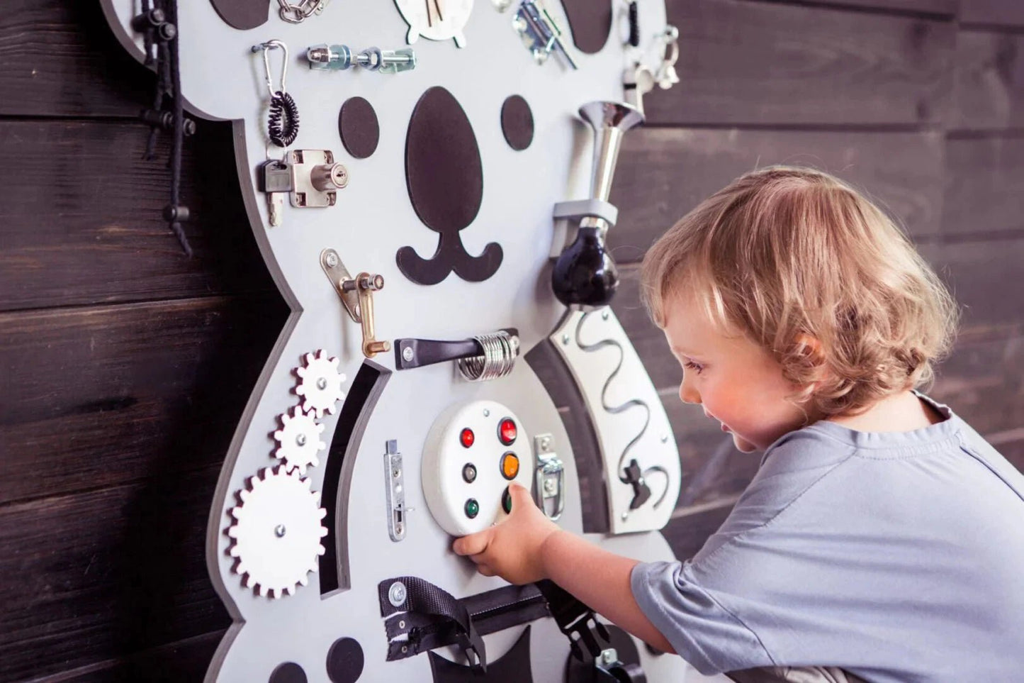 Montessori Busy Board Activity Board Motorikbrett Holz, Koala - BesonderesHoch2