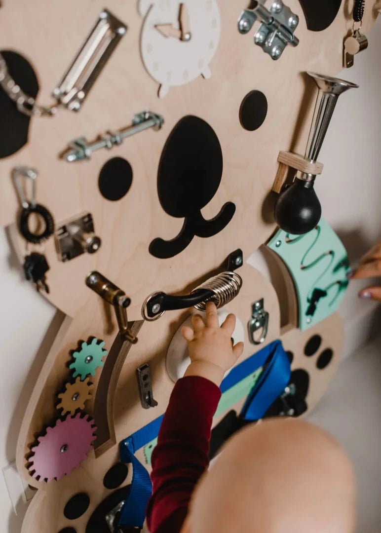 Montessori Busy Board Activity Board Motorikbrett Holz, Koala - BesonderesHoch2