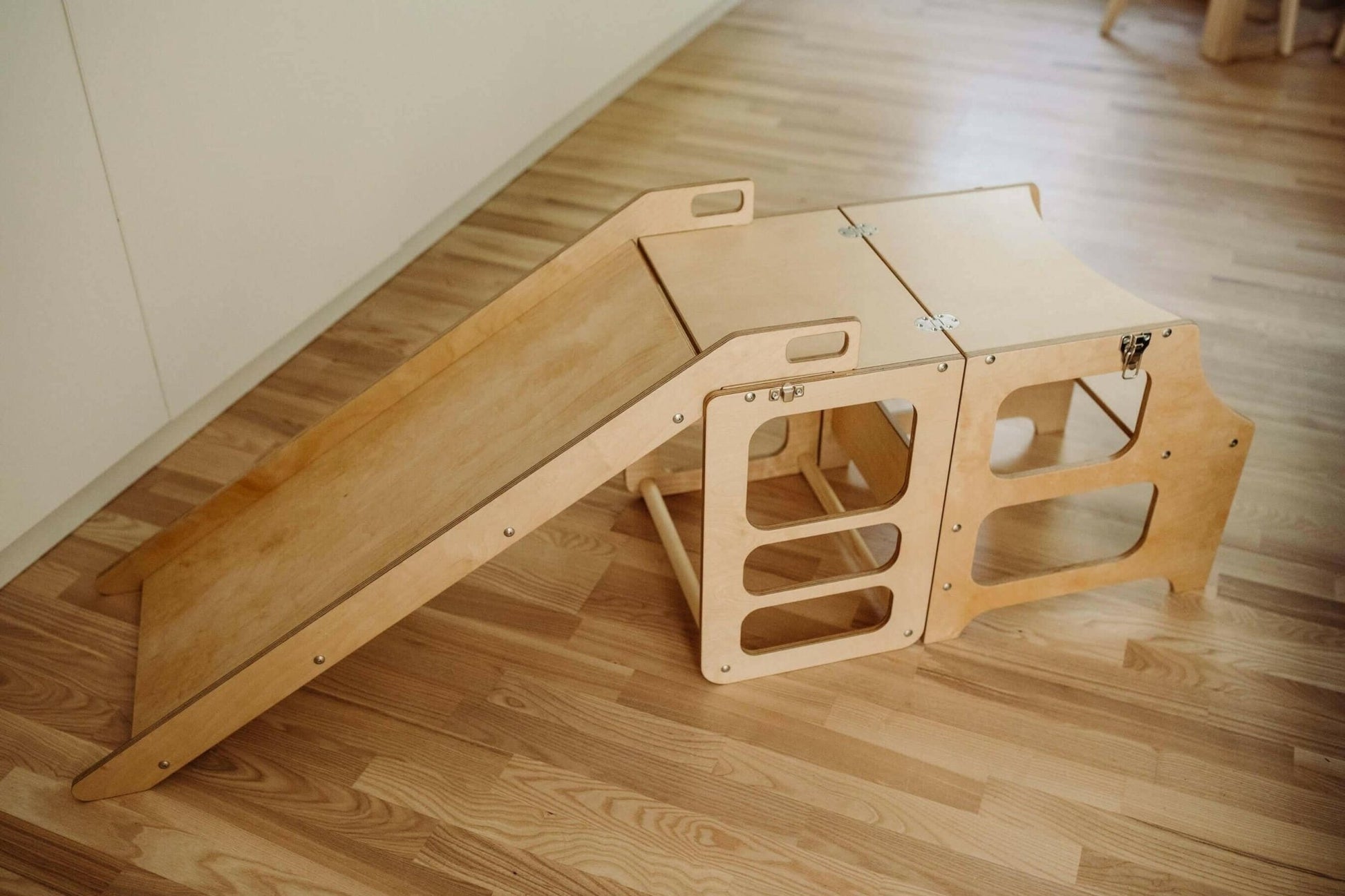 Montessori Lernturm, 3 in 1, Montessori Turm, Rutsche - BesonderesHoch2