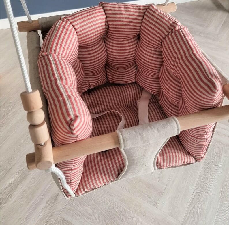 Premium Babyschaukel aus Leinen, Rot gestreift - BesonderesHoch2