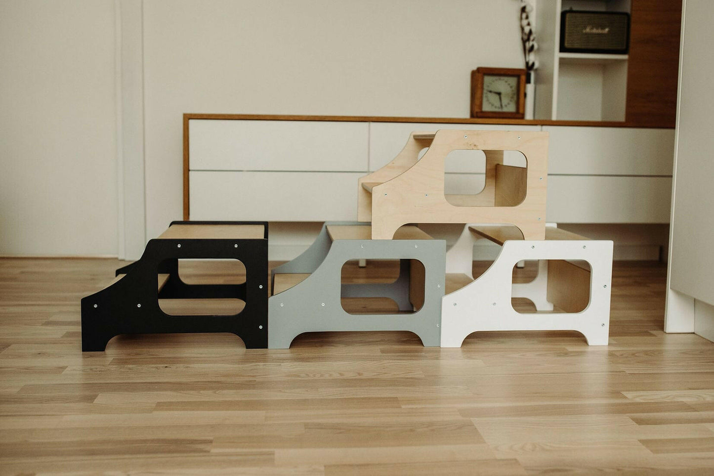 Tritthocker Holz, Küchentritt, Lernhocker, Montessori Tritt - BesonderesHoch2