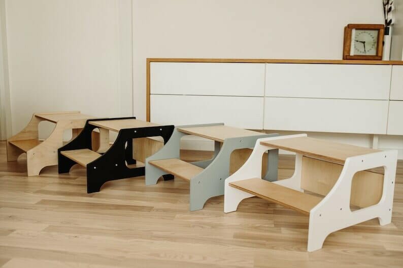 Tritthocker Holz, Küchentritt, Lernhocker, Montessori Tritt - BesonderesHoch2